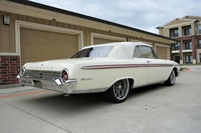 1962 Ford Galaxie Sunliner - photo 12