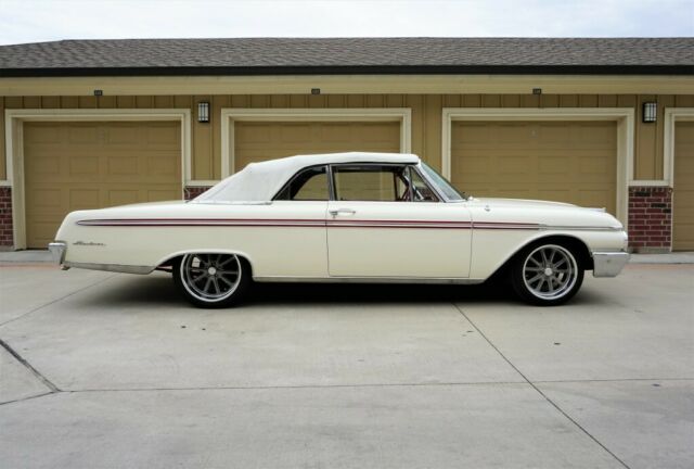 1962 Ford Galaxie Sunliner - photo 13