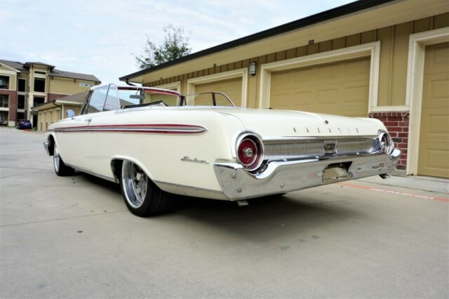 1962 Ford Galaxie Sunliner - photo 6