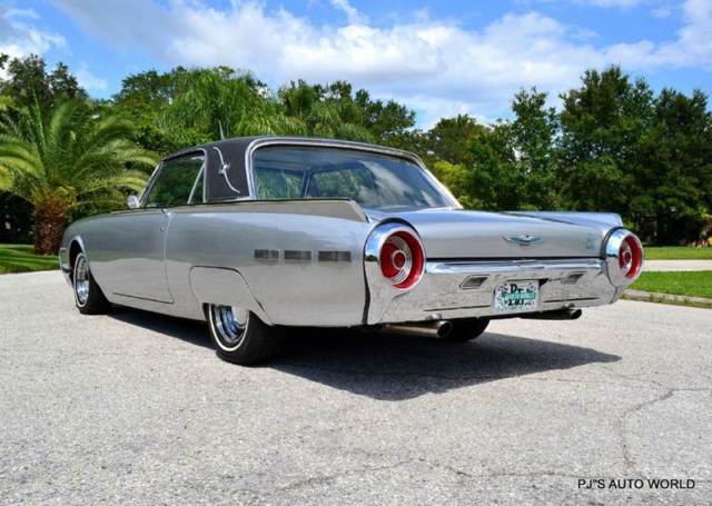 1962 Ford Thunderbird - photo 11