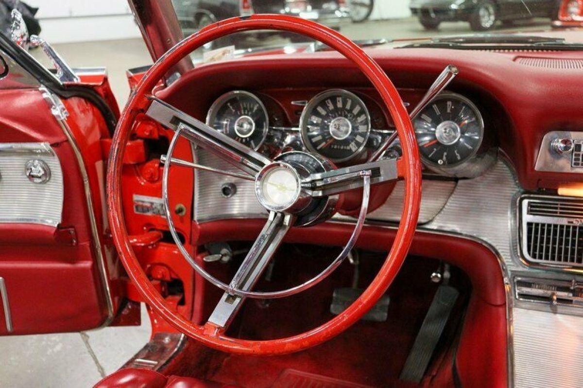 1962 Ford Thunderbird - photo 12
