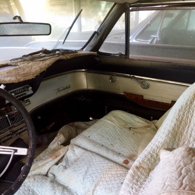 1962 Ford Thunderbird 2 door hard top - photo 3