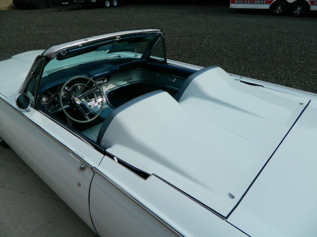 1962 Ford Thunderbird Roadtser - photo 4