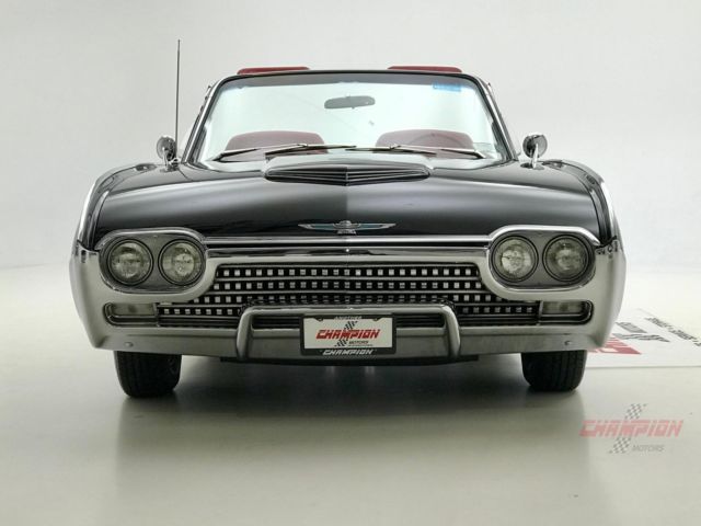 1962 Ford Thunderbird Convertible - photo 11