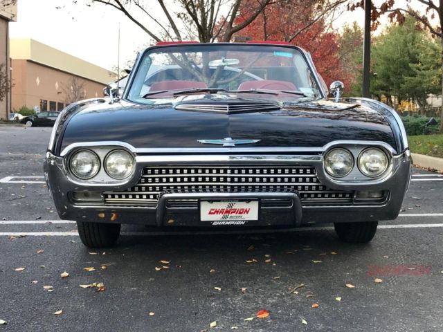 1962 Ford Thunderbird Convertible - photo 3