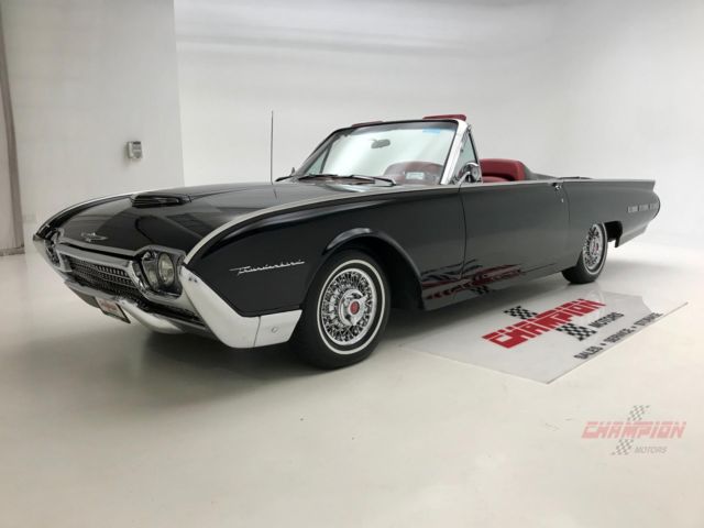 1962 Ford Thunderbird Convertible - photo 9