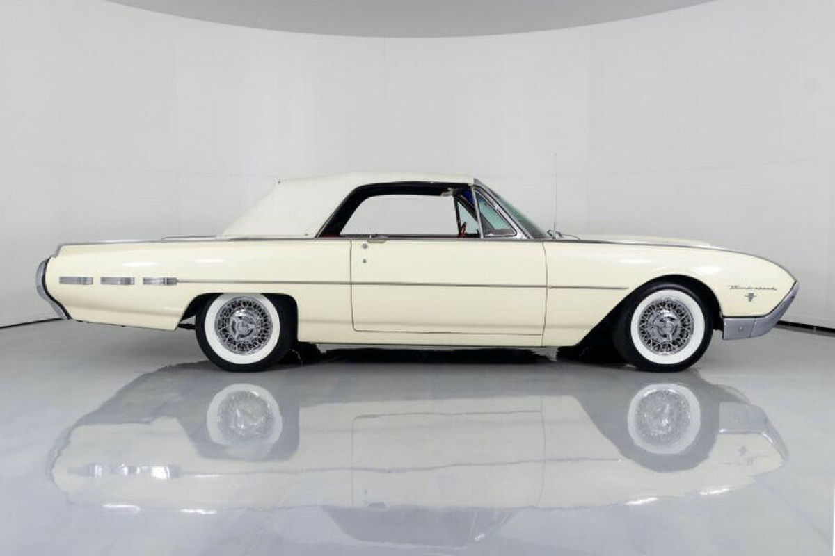 1962 Ford Thunderbird Factory Roadster - photo 12