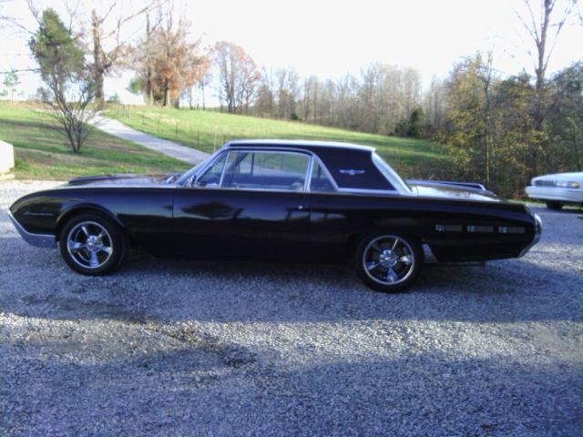 1962 Ford Thunderbird pro Touring Rat Rod Hot Rod Classic car 1962 Ford Thunderbird ProTouring Rat Rod Hot Rod Classic Car