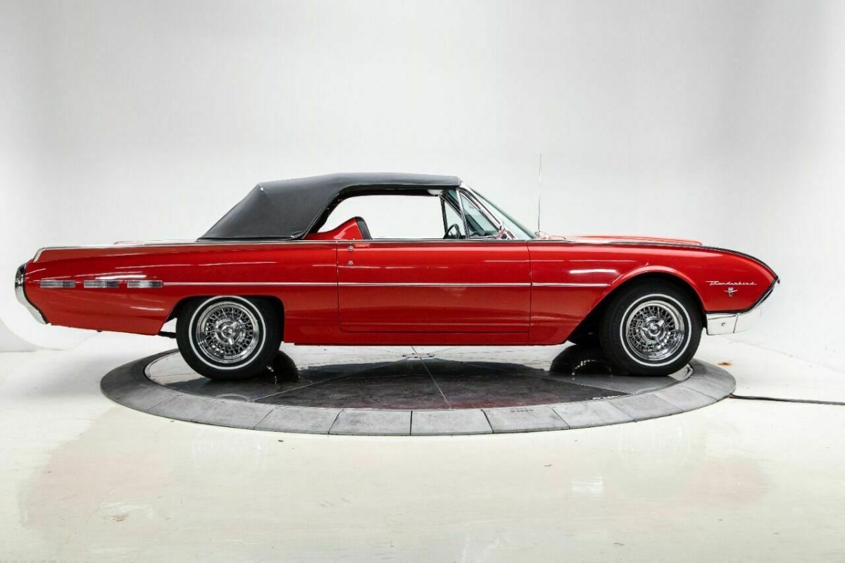 1962 Ford Thunderbird Sport Roadster - photo 3