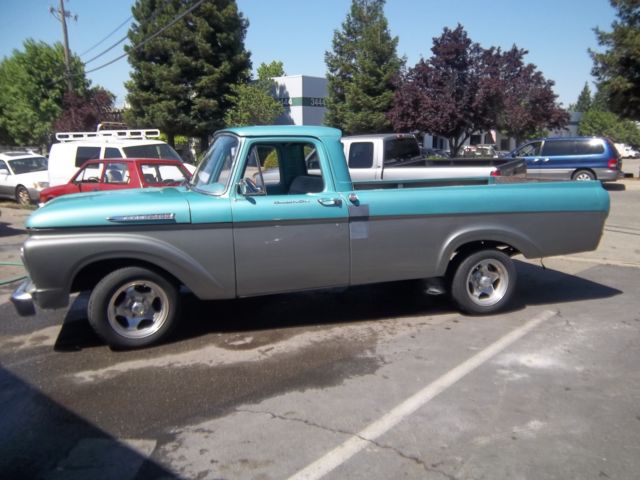1962 Ford Unibody Custom Cab long bed 1/2 ton mild custom 390 automatic 1962 Ford F-100 Custom Cab