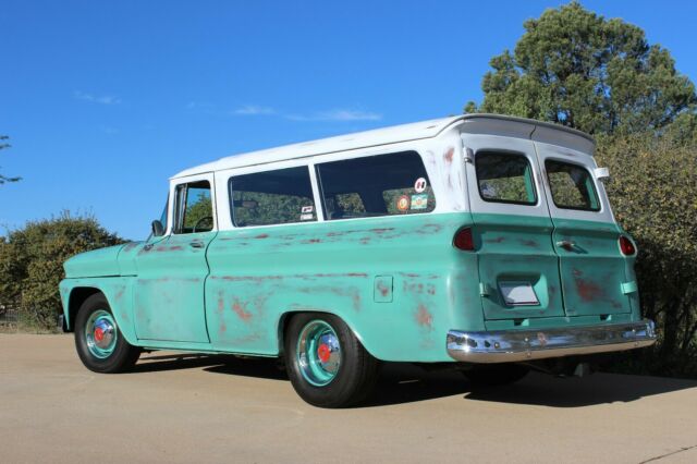 1962 GMC Carry All 2WD. 396 Chevy w/ newly built 700R4 overdrive transmission. 1962 GMC Suburban