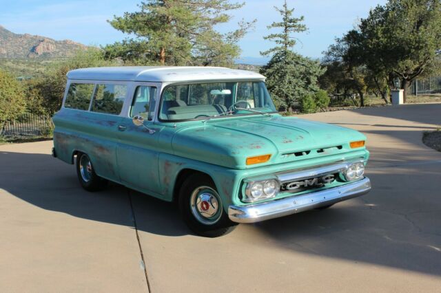 1962 GMC Suburban - photo 3