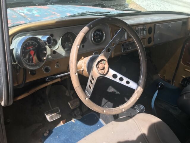 1962 GMC Suburban - photo 6