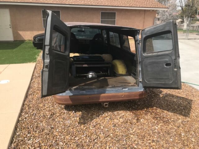 1962 GMC Suburban - photo 7