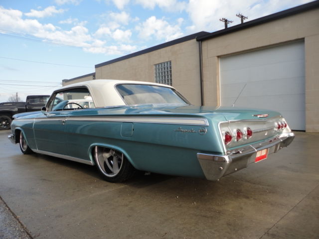 1962 Impala Sport coupe Hot rod Air ride 4 wheel disc Billet Specialties wheels 1962 Chevrolet Impala Coupe