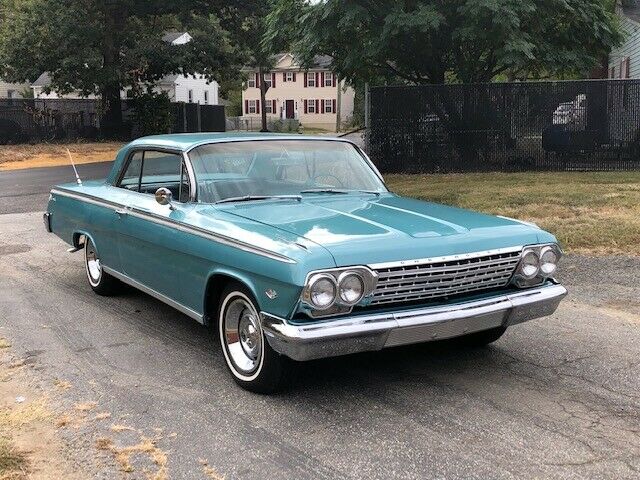 1962 Chevrolet Impala Sport Coupe - photo 2