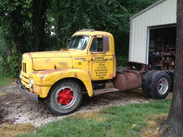 1962 International R185 Semi Tractor - All Original, Unrestored 1962 International Harvester Other
