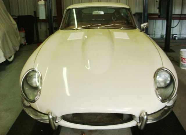 1962 Jaguar E-Type FHC - photo 10
