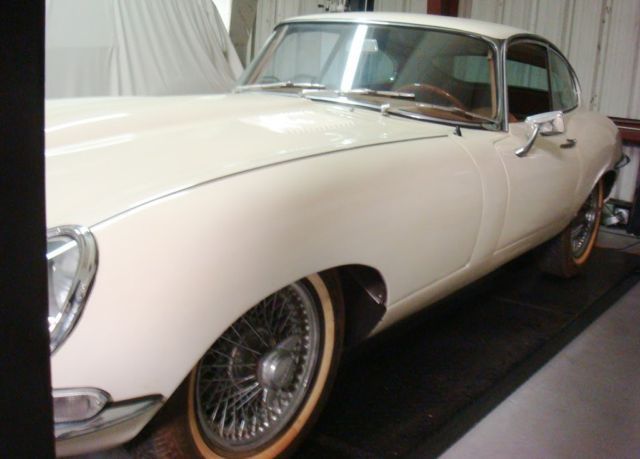 1962 Jaguar E-Type FHC - photo 6