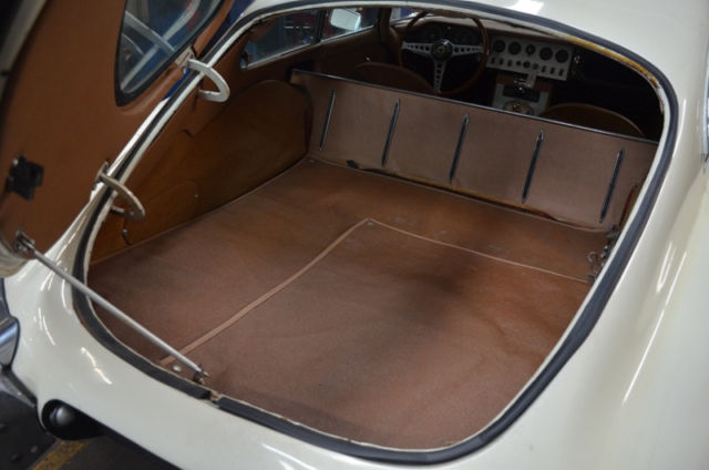 1962 Jaguar E-Type FHC - photo 7