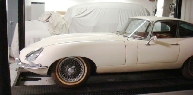 1962 Jaguar E-Type FHC - photo 8