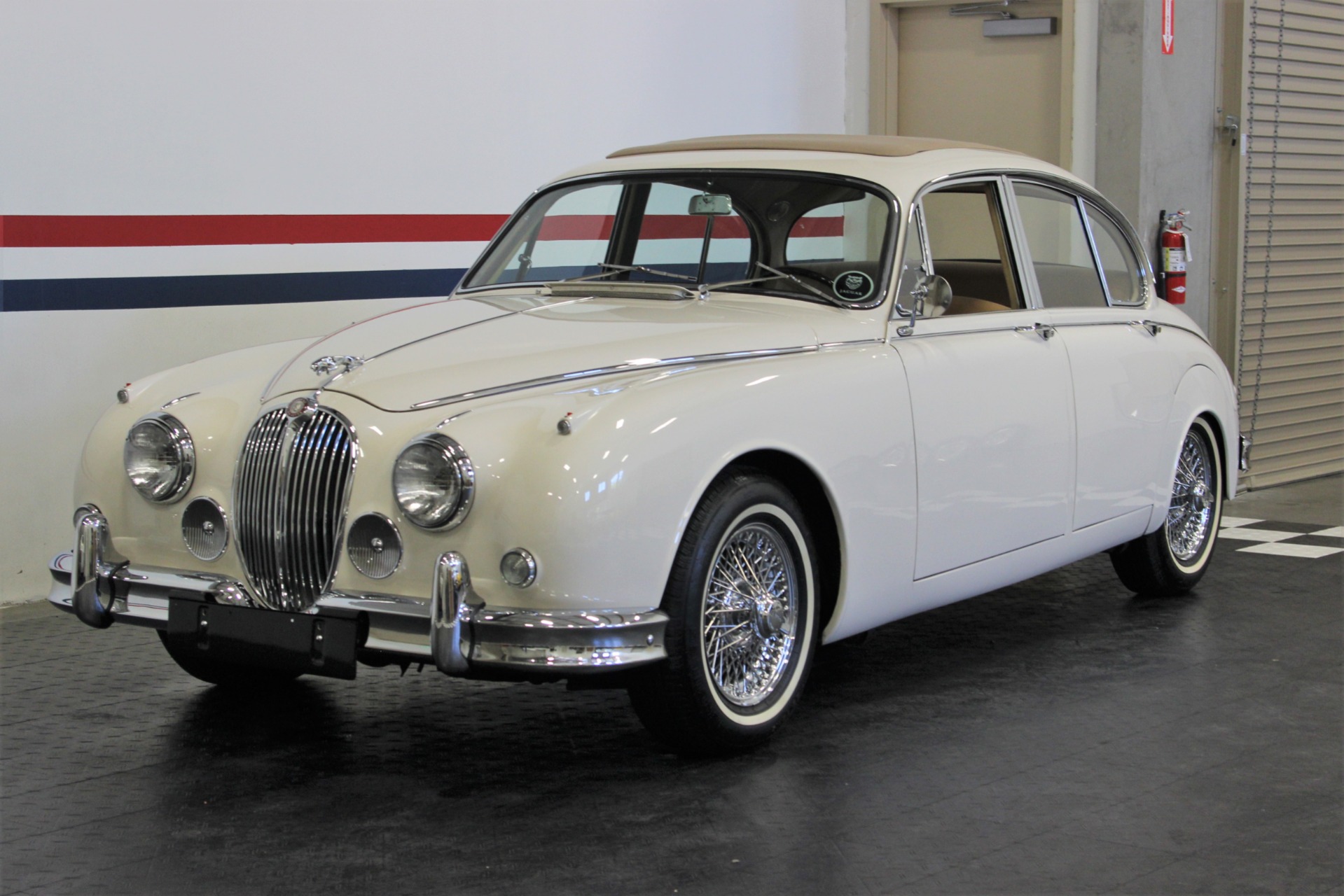 1962 Jaguar Mark II 3.8 -- - photo 4