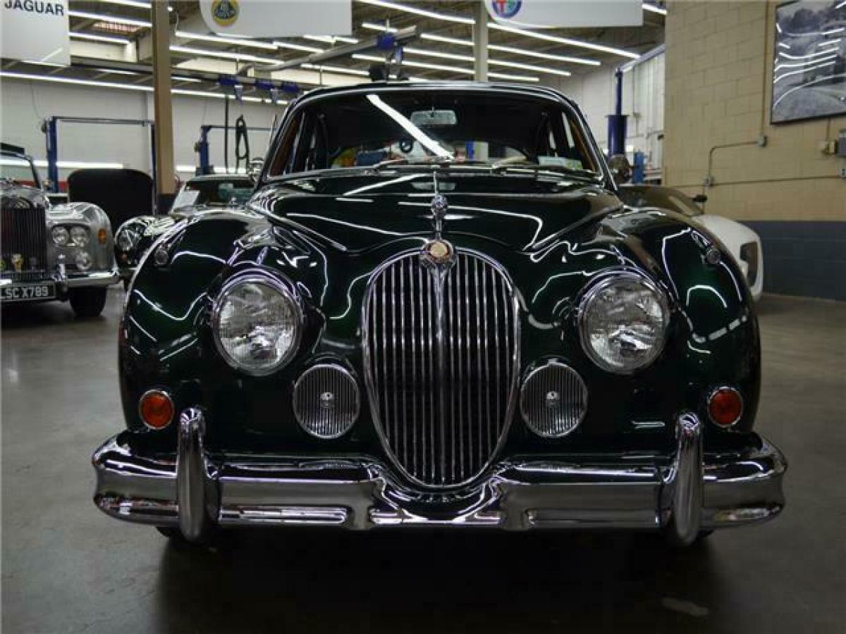 1962 Jaguar MK 2 Saloon - photo 2