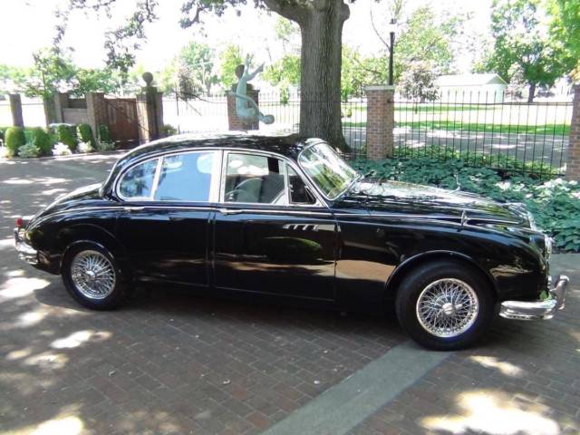1962 Jaguar Mk2 3.8 Manual W/Overdrive - photo 5