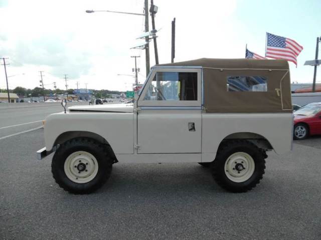 1962 Land Rover Series 88 FULLY RESTORED, Award Winning, Soft Top MUST SEE 1962 Land Rover Defender military