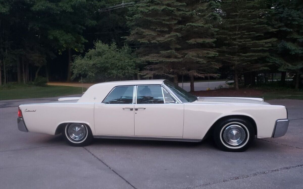 1962 Lincoln Continental 4 Door Sedan 1962 Lincoln Continental