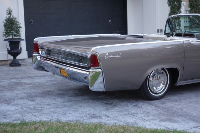 1962 Lincoln Continental - photo 13