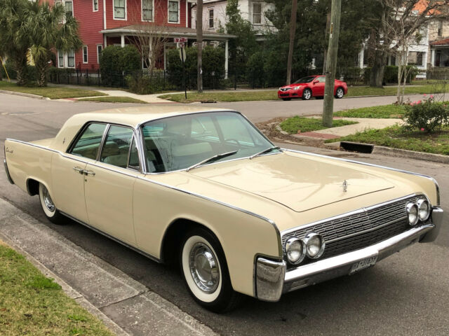 1962 LINCOLN CONTINENTAL in Sultana White, 58k miles, 2 owners, STUNNING! * 1962 Lincoln Continental elegant Sultana White