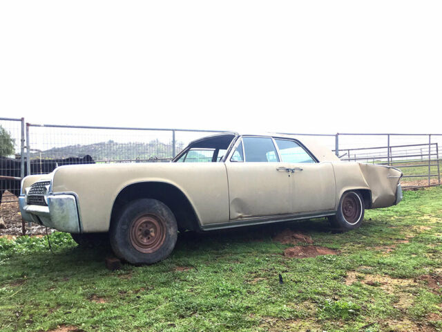 1962 Lincoln Continental sedan - photo 3