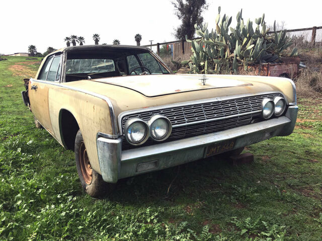1962 Lincoln Continental sedan - photo 4