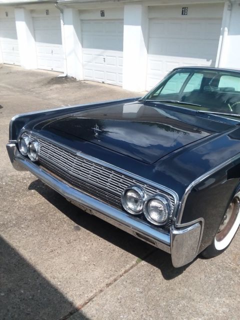 1962 Lincoln Continental chrome