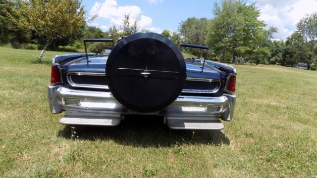 1962 Lincoln Continental sedan - photo 7