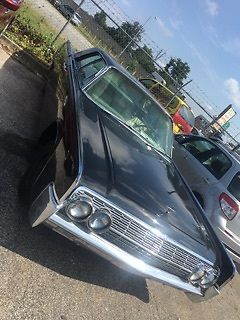 1962 Lincoln Continental with Suicide Doors 1962 Lincoln Continental