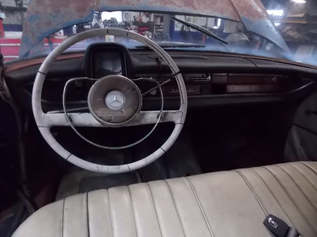 1962 Mercedes-Benz 190-Series Bench Seat - photo 11
