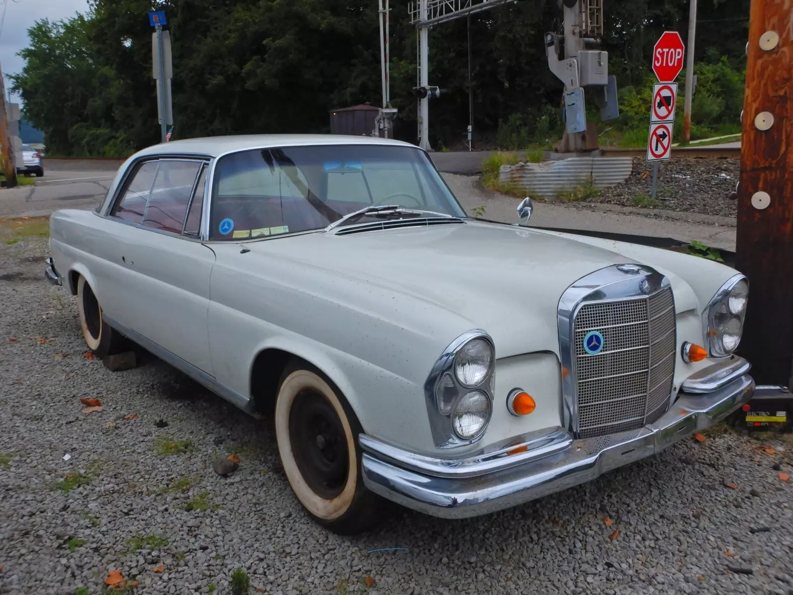 1962 Mercedes-Benz 200 Coupe White 220 SE Coupe 1962 Mercedes-Benz 200 220 SE Coupe