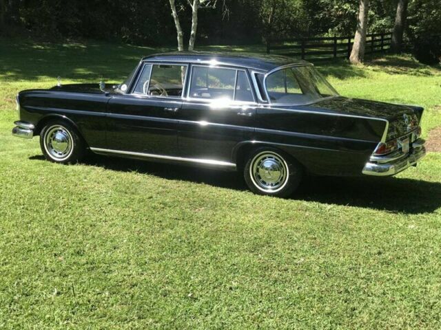 1962 Mercedes-Benz 200-Series 220SL - photo 4