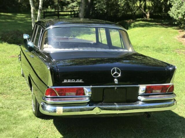 1962 Mercedes-Benz 200-Series 220SL - photo 9