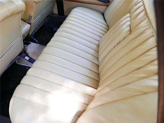 1962 Mercedes-Benz 220 SE -- - photo 11