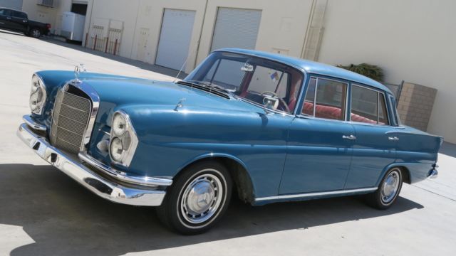 1962 MERCEDES BENZ 220S 220S SEDAN! GREAT DRIVER, JUST SERVICED! 1962 Mercedes-Benz 200-Series 220S SEDAN! GREAT DRIVER, JUST SERVICED!