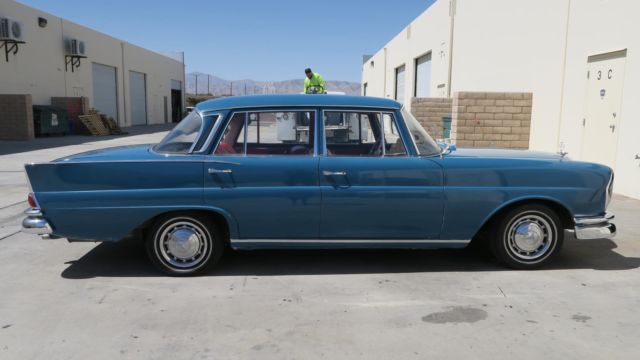 1962 Mercedes-Benz 200-Series 220S SEDAN! GREAT DRIVER, JUST SERVICED! - photo 5