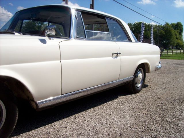 1962 Mercedes-Benz 200-Series - photo 4