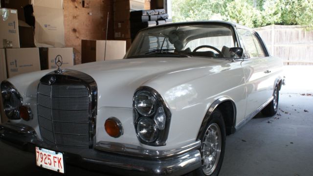 1962 Merceds Benz 220SEb 1962 Mercedes-Benz 200-Series