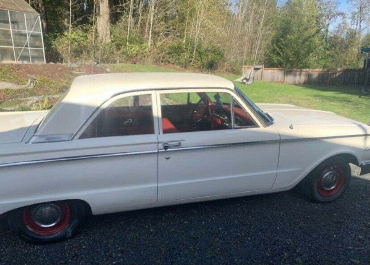 1962 Mercury Comet Sedan White RWD Automatic Yes 1962 Mercury Comet Yes