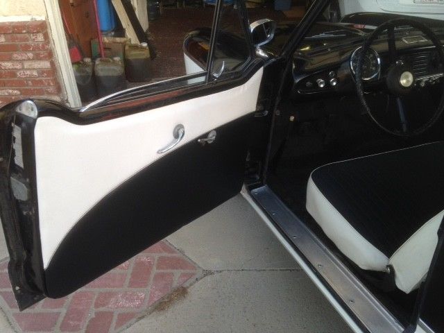 1962 AMC Metropolitan Black and White - photo 8