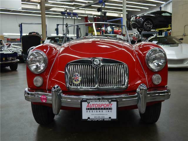 1962 MG MGA Roadster - photo 2