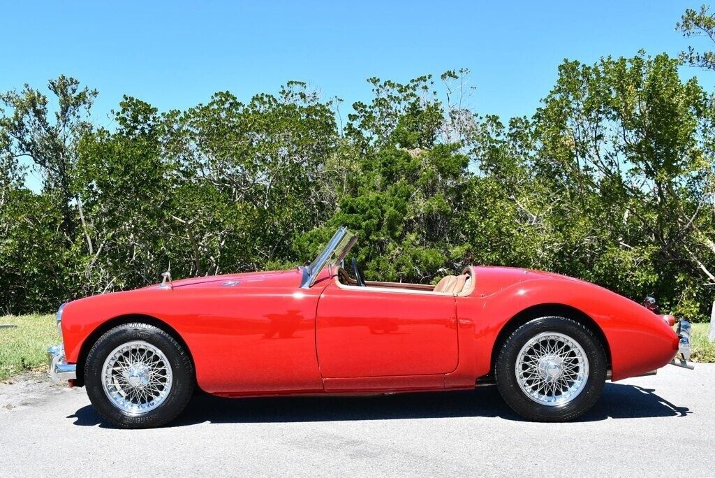 1962 MG MGA Mark II Roadster - photo 3